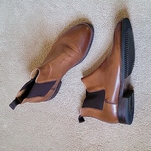 Frye Peyton Chelsea Boots
